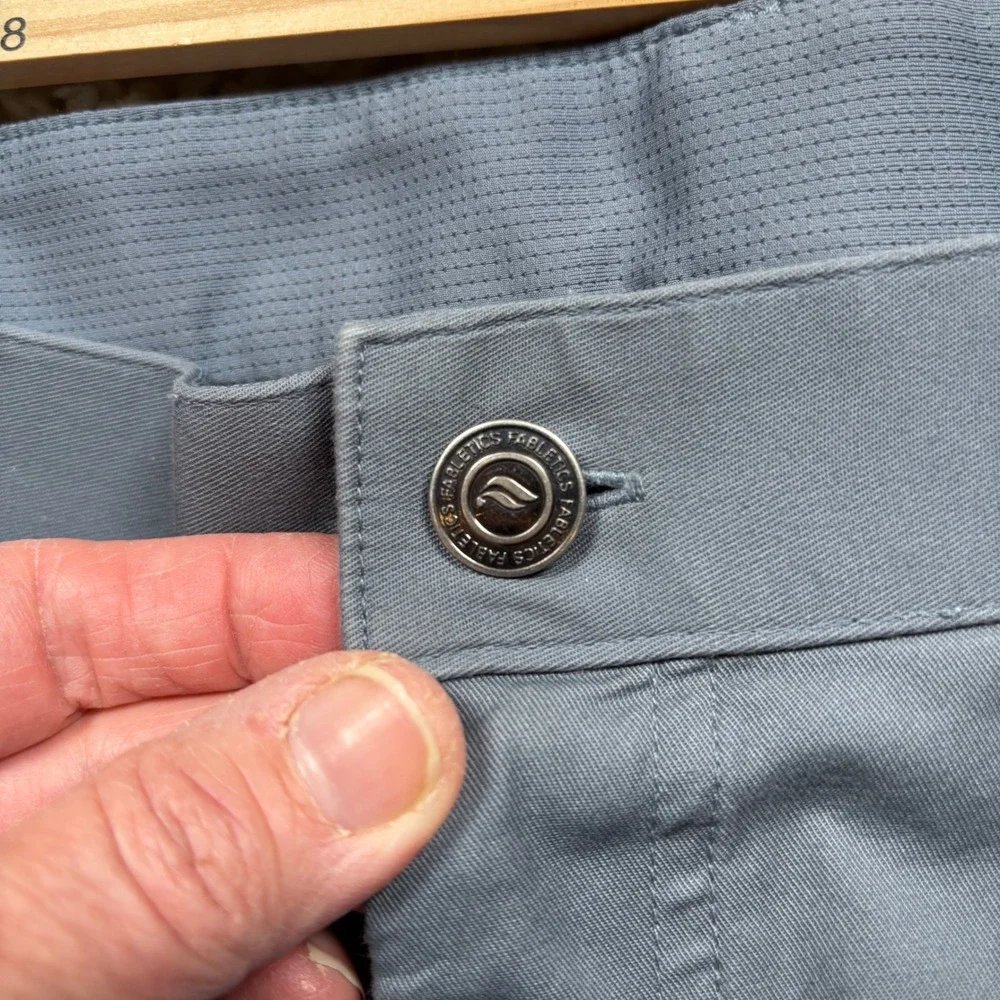 Fabletics Mens Performance Chino Pants Gray Flat Front‎ Stretch Casual Size 32